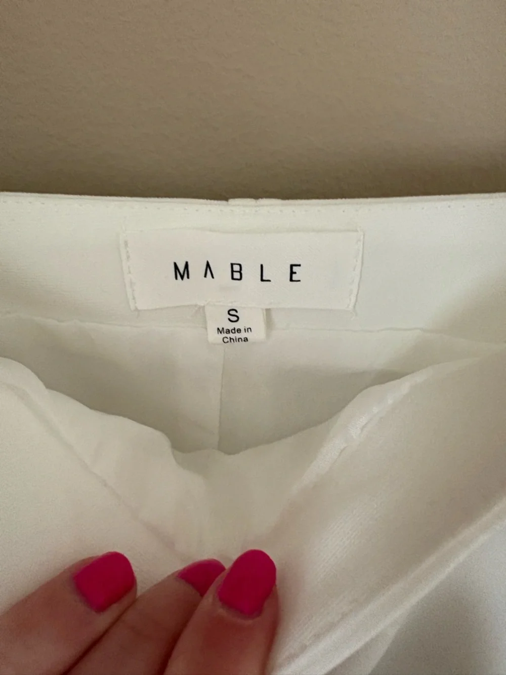 MABLE Siobhan Side Ruffle White with Side Ruffle Skirt Size Small - Picture 4 of 5
